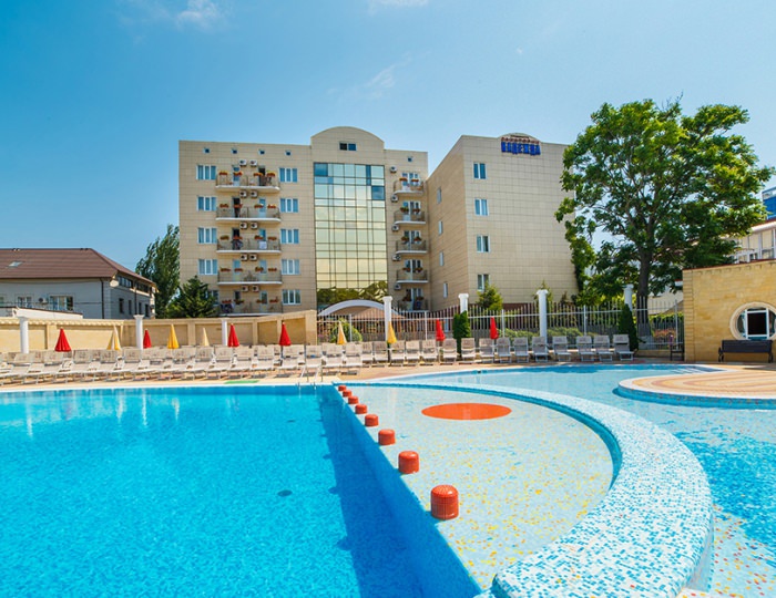 Открытый бассейн - Санаторий «Надежда» Анапа